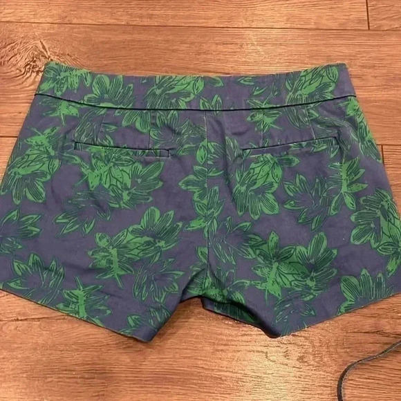 [Sz0-Sz4]Bundle of  3 Shorts: 2 J.Crew Sz0 and 1 Vince Sz4 - Picture 13 of 14